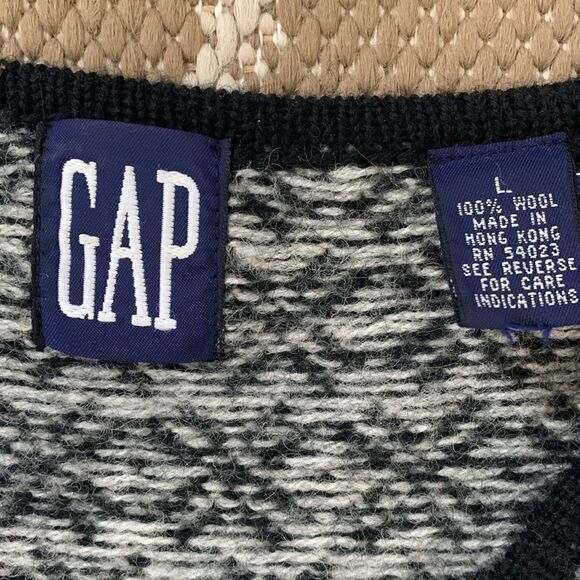 Vintage Gap Vest Womens 100% Wool Fair Isle Nordic Metal Clasp Closure Size L - Picture 14 of 17